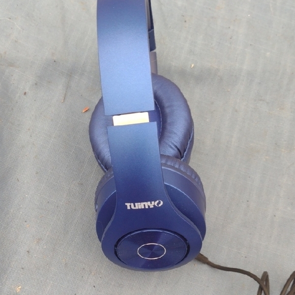 Tuinyo Blue Over-Ear Wireless Bluetooth Headphones NWOT - Picture 1 of 2